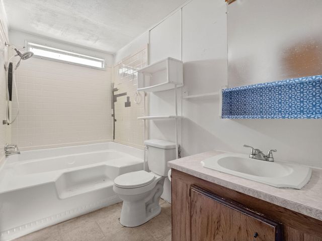 332 Belview Ln, Leesville, LA 71446