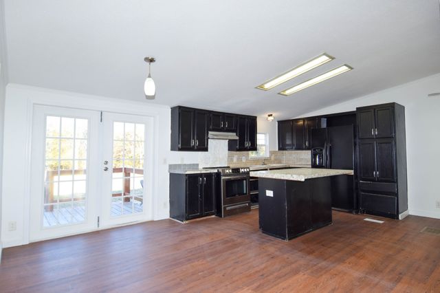 635 Celsor Rd, Hartsville, TN 37074