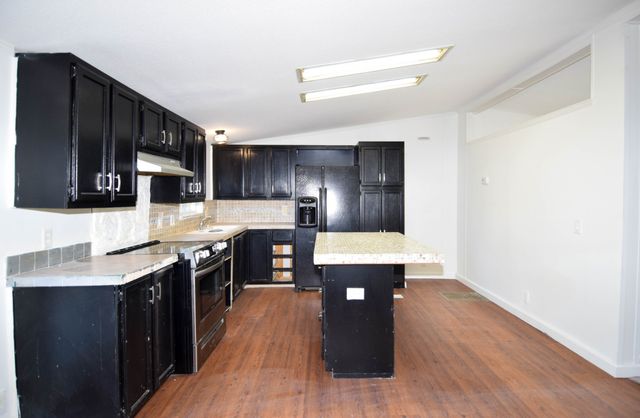 635 Celsor Rd, Hartsville, TN 37074