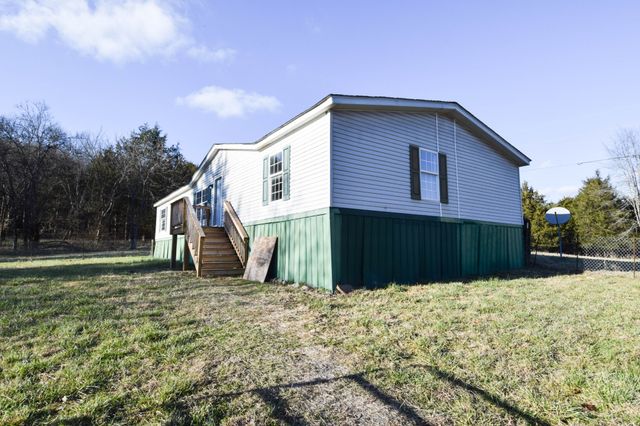 635 Celsor Rd, Hartsville, TN 37074