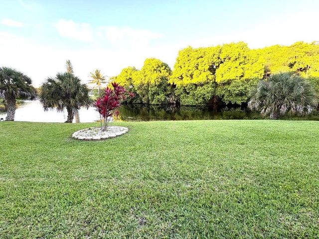 1019 Newport G, Deerfield Beach, FL 33442