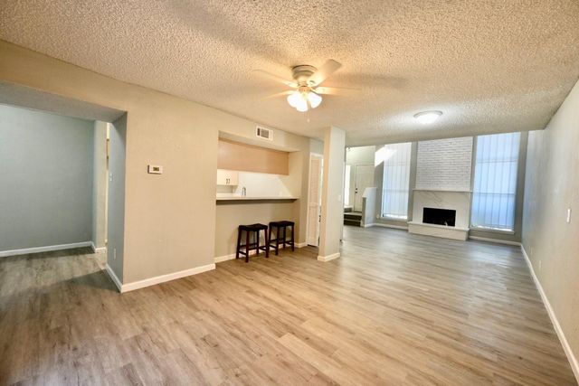 3200 S Gessner 204, Houston, TX 77063