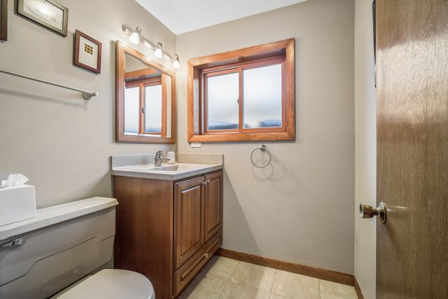 621 Echo Lane, Glenview, IL 60025