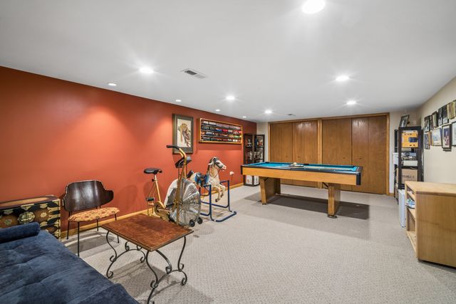 621 Echo Lane, Glenview, IL 60025