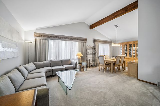 621 Echo Lane, Glenview, IL 60025