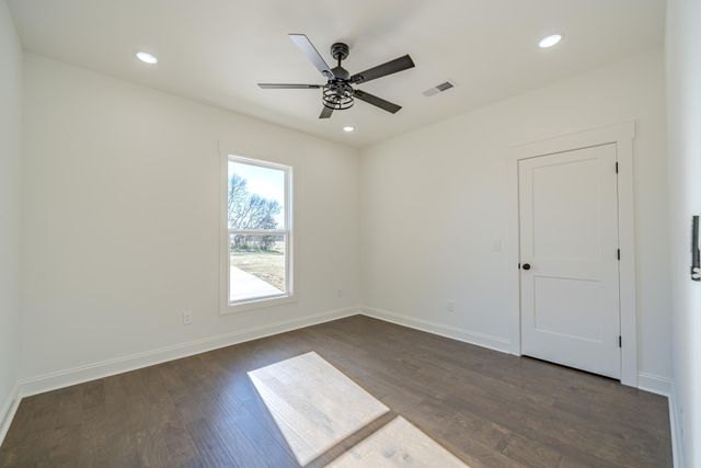 200 BELVEDERE CIR, Savannah, TN 38372