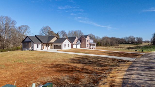 200 BELVEDERE CIR, Savannah, TN 38372