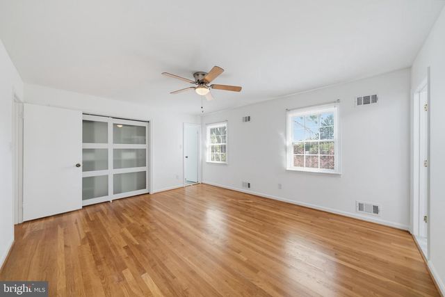 16818 BRIARDALE RD, Rockville, MD 20855