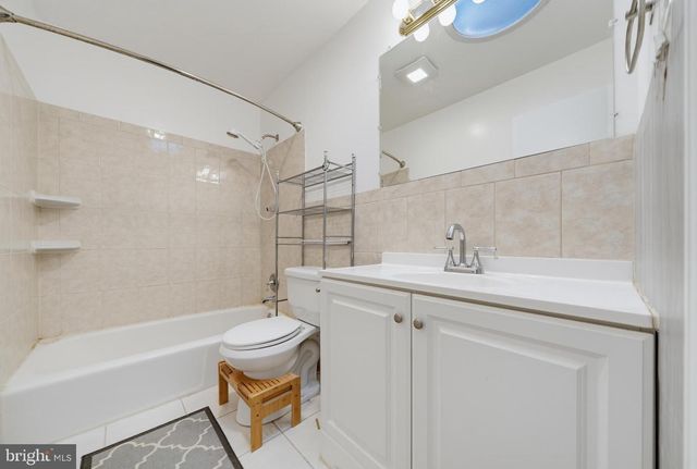 16818 BRIARDALE RD, Rockville, MD 20855