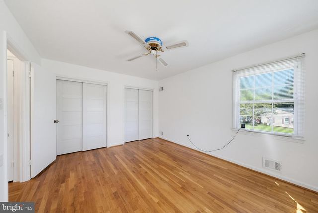 16818 BRIARDALE RD, Rockville, MD 20855
