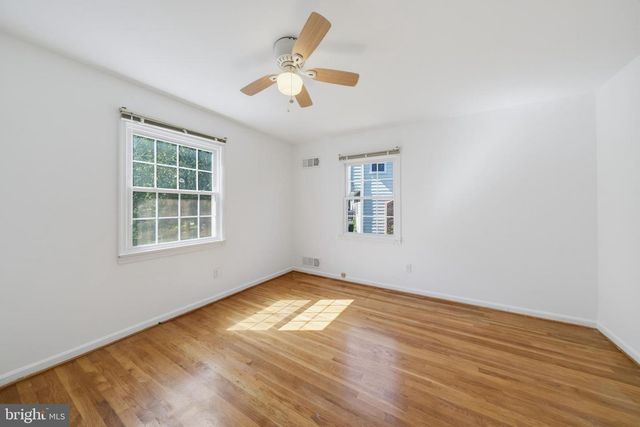 16818 BRIARDALE RD, Rockville, MD 20855