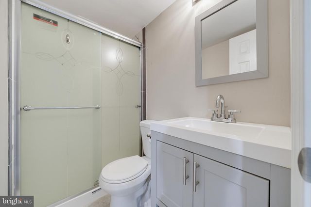 16818 BRIARDALE RD, Rockville, MD 20855