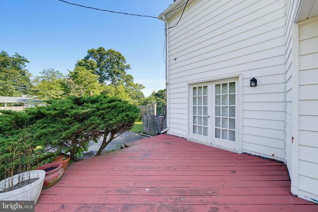 16818 BRIARDALE RD, Rockville, MD 20855