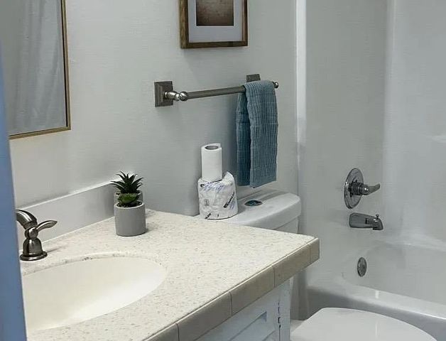 217 N Myrtle St Apt 1, Myrtle Beach, SC 29577