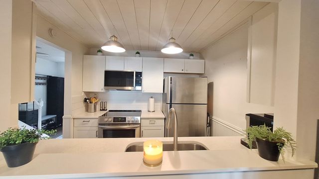 217 N Myrtle St Apt 1, Myrtle Beach, SC 29577