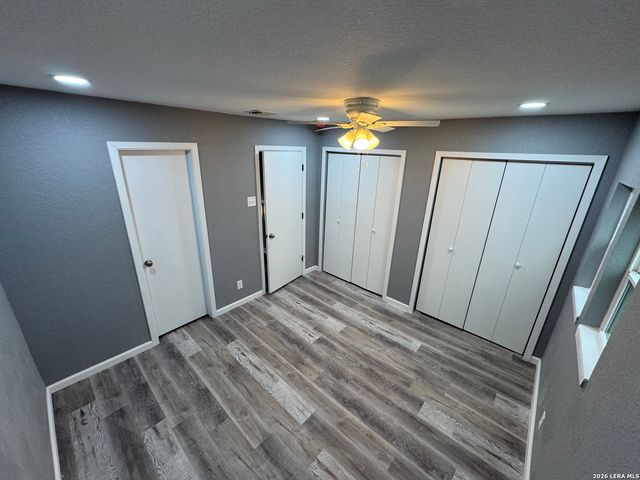 1833 Garys, San Antonio, TX 78247