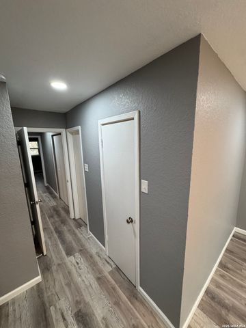 1833 Garys, San Antonio, TX 78247