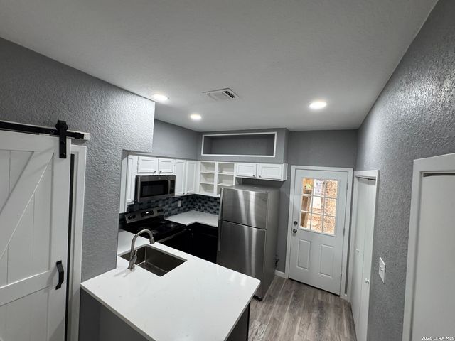 1833 Garys, San Antonio, TX 78247