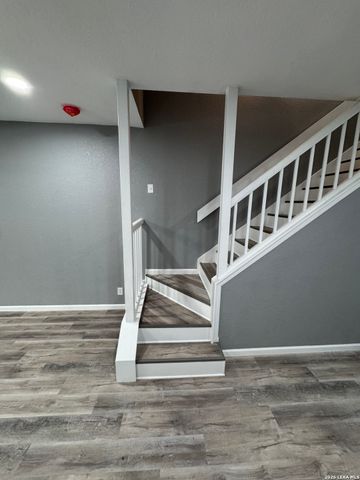 1833 Garys, San Antonio, TX 78247