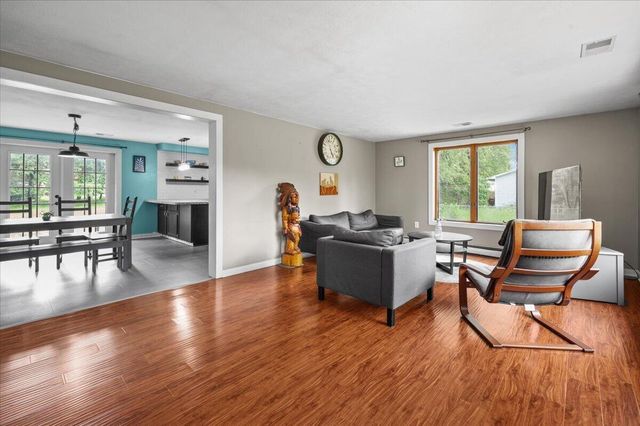 7218 11 Mile Road NE, Rockford, MI 49341