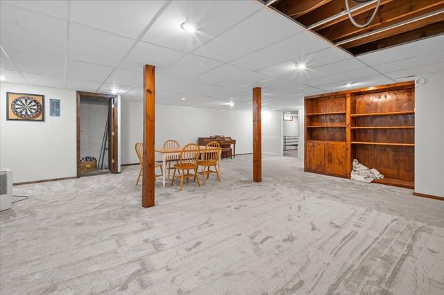 7218 11 Mile Road NE, Rockford, MI 49341