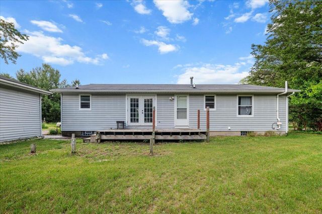 7218 11 Mile Road NE, Rockford, MI 49341