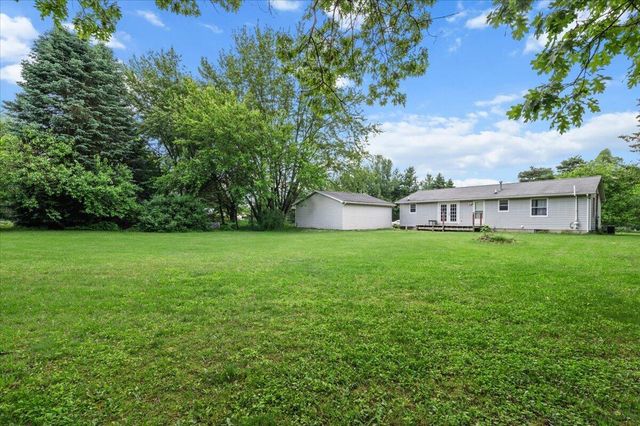 7218 11 Mile Road NE, Rockford, MI 49341