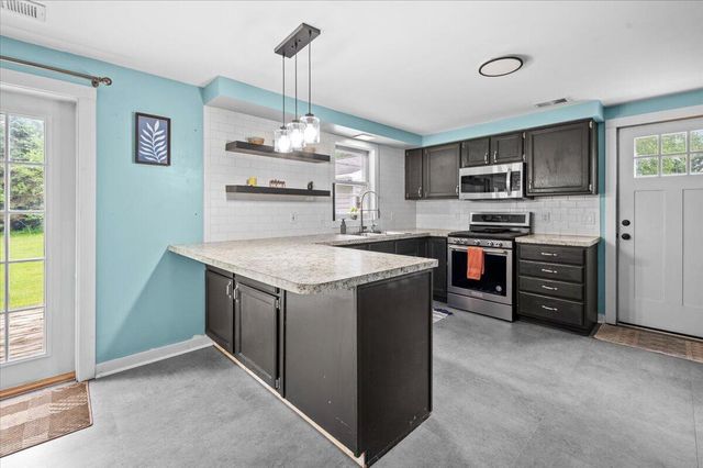 7218 11 Mile Road NE, Rockford, MI 49341