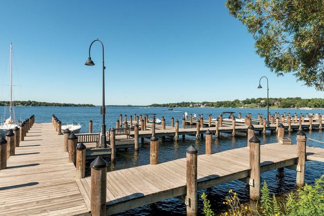 935 Lake Street E 202, Wayzata, MN 55391