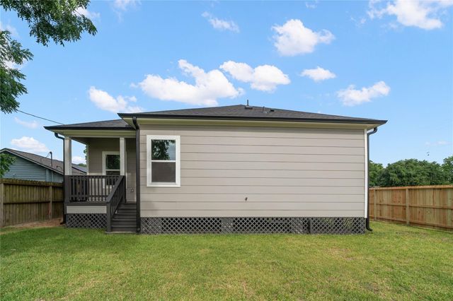 10301 Ashville Drive, Houston, TX 77051