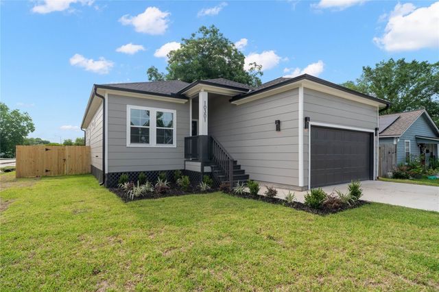 10301 Ashville Drive, Houston, TX 77051