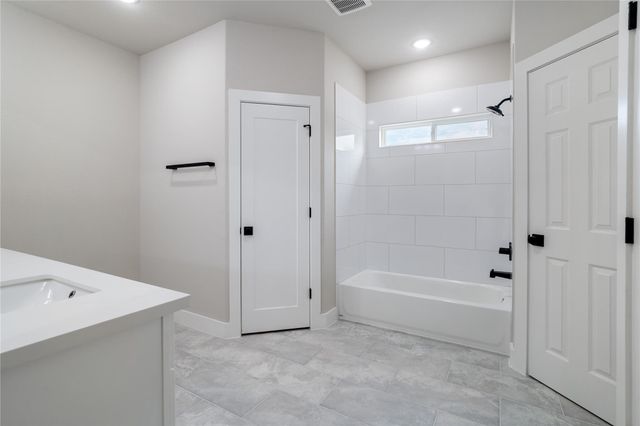 10301 Ashville Drive, Houston, TX 77051