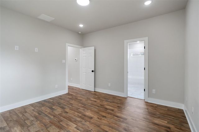 10301 Ashville Drive, Houston, TX 77051