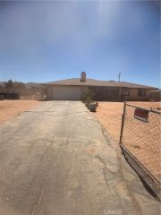 16661 Pawnee, Apple Valley, CA 92307