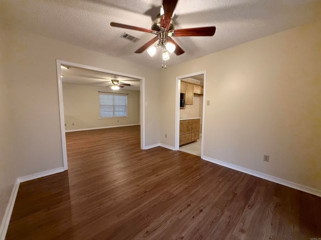 11 Suncrest Drive, Cabot, AR 72023