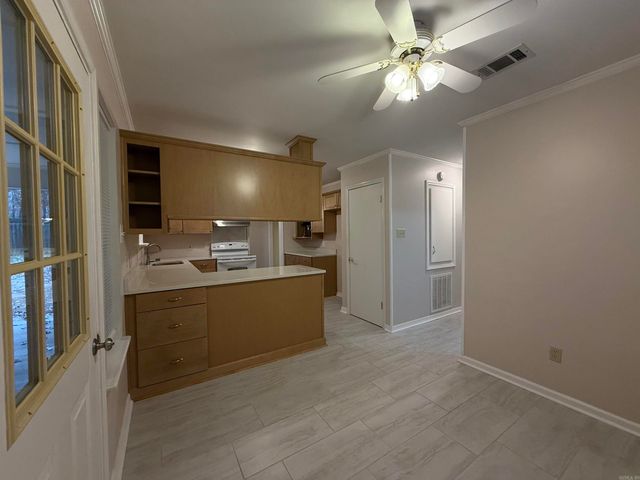 11 Suncrest Drive, Cabot, AR 72023