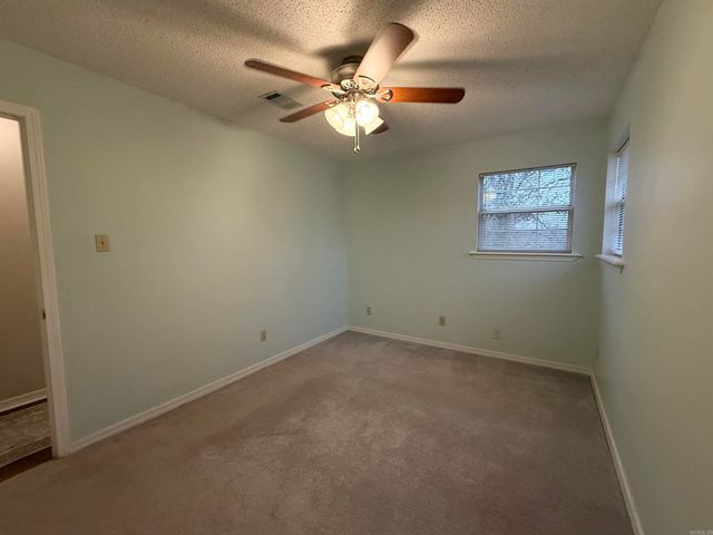 11 Suncrest Drive, Cabot, AR 72023