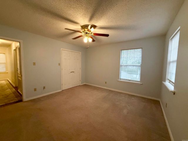 11 Suncrest Drive, Cabot, AR 72023