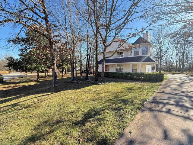 11 Suncrest Drive, Cabot, AR 72023