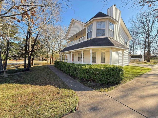 11 Suncrest Drive, Cabot, AR 72023