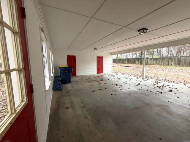 11 Suncrest Drive, Cabot, AR 72023