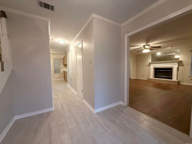 11 Suncrest Drive, Cabot, AR 72023