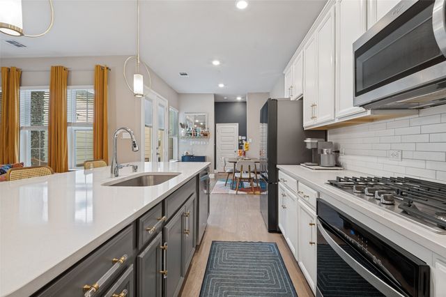 6273 Parker Boulevard, North Richland Hills, TX 76180