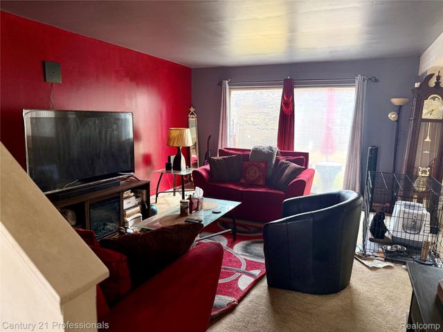 5 Richmond Towne Street, Southfield, MI 48075