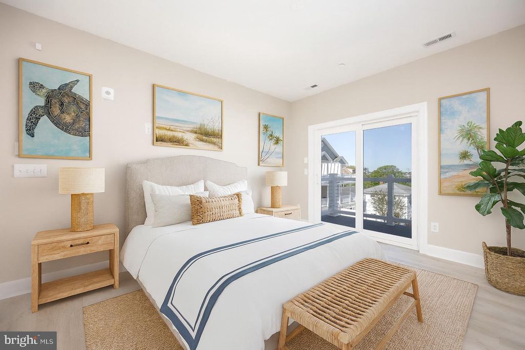Image 14 of property listing at 1505 SAINT LOUIS AVE #301, Ocean City, MD 21842