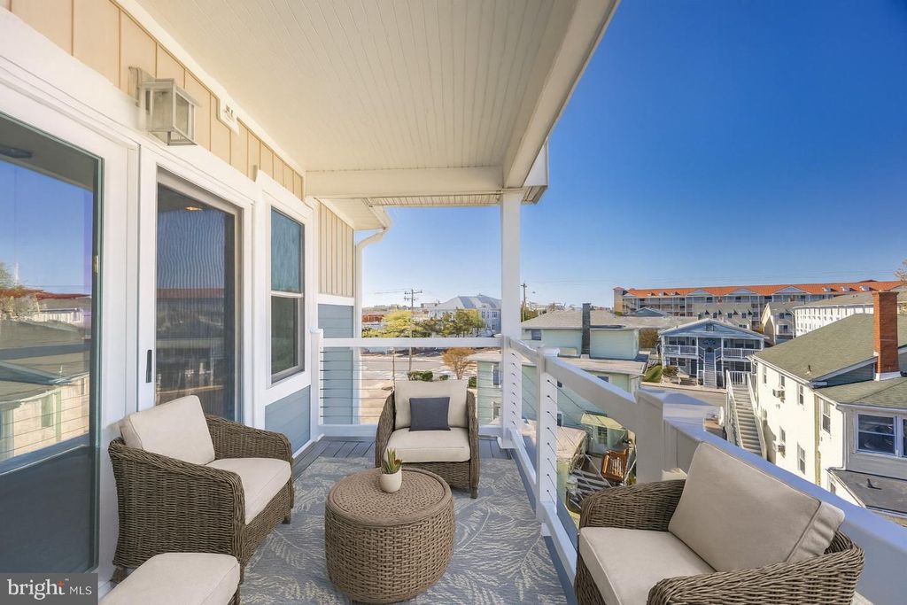 Image 15 of property listing at 1505 SAINT LOUIS AVE #301, Ocean City, MD 21842