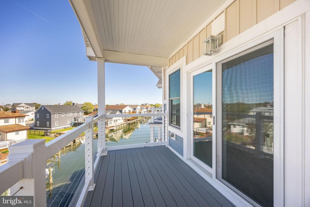 Image 18 of property listing at 1505 SAINT LOUIS AVE #301, Ocean City, MD 21842