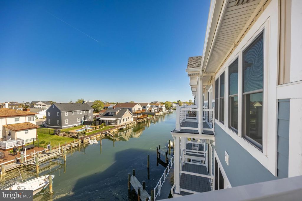 Image 19 of property listing at 1505 SAINT LOUIS AVE #301, Ocean City, MD 21842