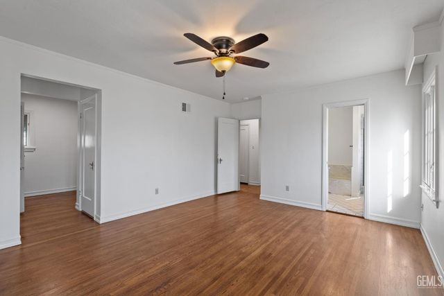 2600 21st Street, Bakersfield, CA 93301