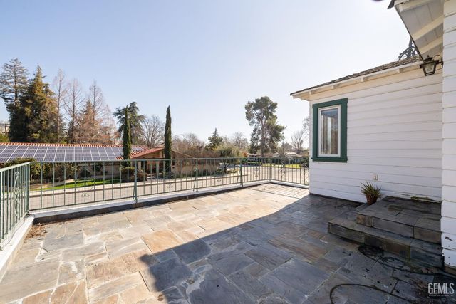 2600 21st Street, Bakersfield, CA 93301